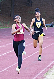 Tucker's Kiera Washington swept the 400 and 800 meter titles at the Region 2-6A Girls' Track Championships.