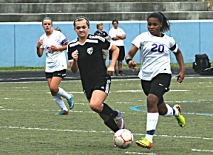 Lakeside's Brittanie Evans (20) scored a pair of goals as the Lady Vikings defeated Colquitt County 5-0. (Photo by Mark Brock)