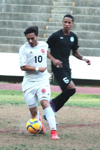 Gatorade Player of the Year finalist Josh Bonstroph of Dunwoody (10) turns up field against North Atlanta. He has 44 goals on the season to lead DeKalb County.  (Photo by Mark Brock)