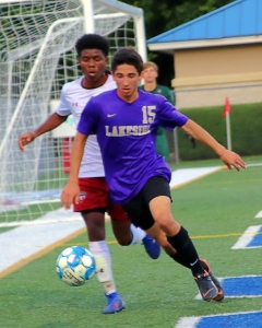 Lakeside's Jerod Spetseris outruns a Lambert defender to the ball. (Photo by Mark Brock)