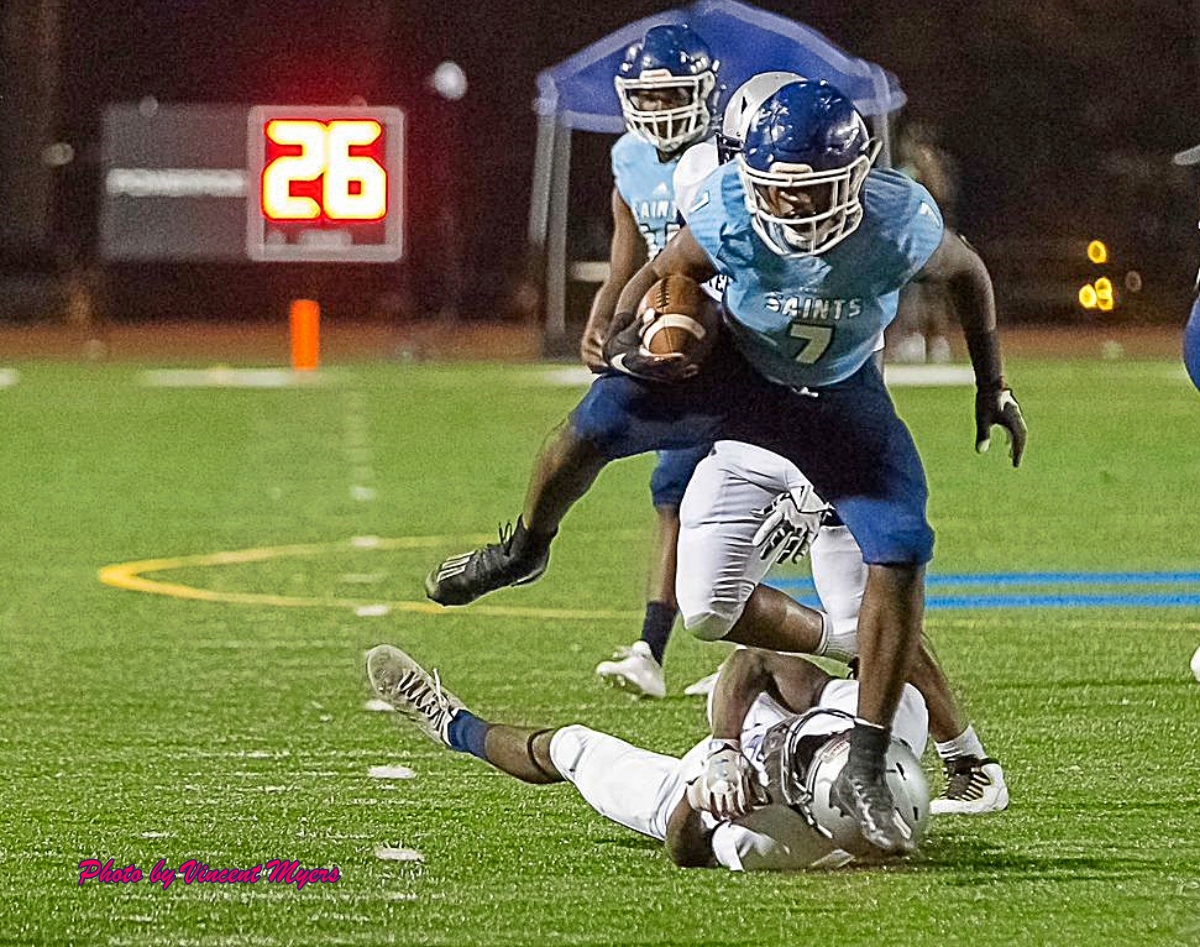 Cedar Grove's Rashod Dubinion (7), shown here vs. Redan, had a pair of touchdowns to help lead the Saints to a 48-10 Class 3A second round playoff win this past Friday at "Buck" Godfrey Stadium. (Photo by Vincent Myers)